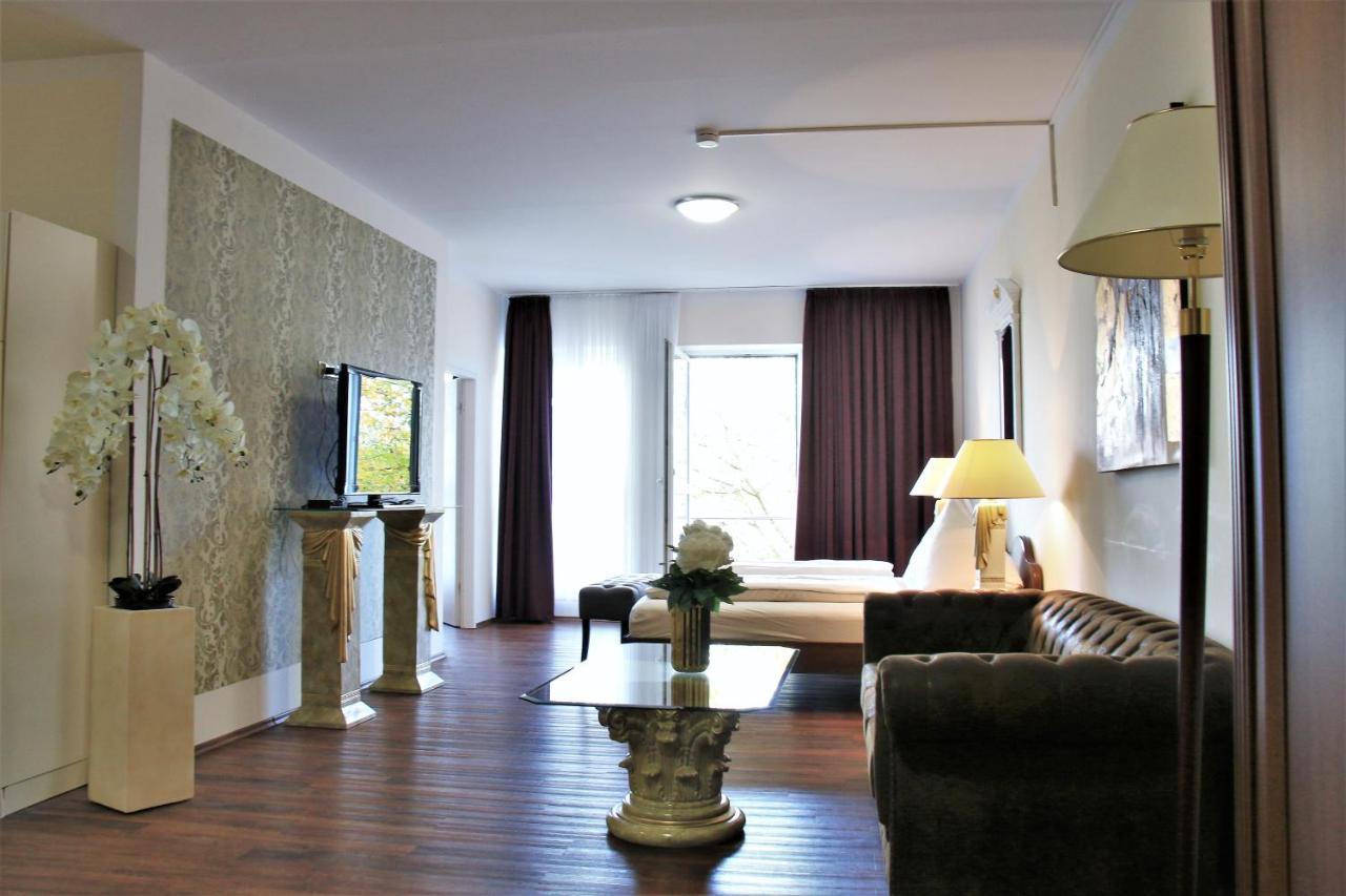 Aparthotel Scheuer ヒュルト エクステリア 写真