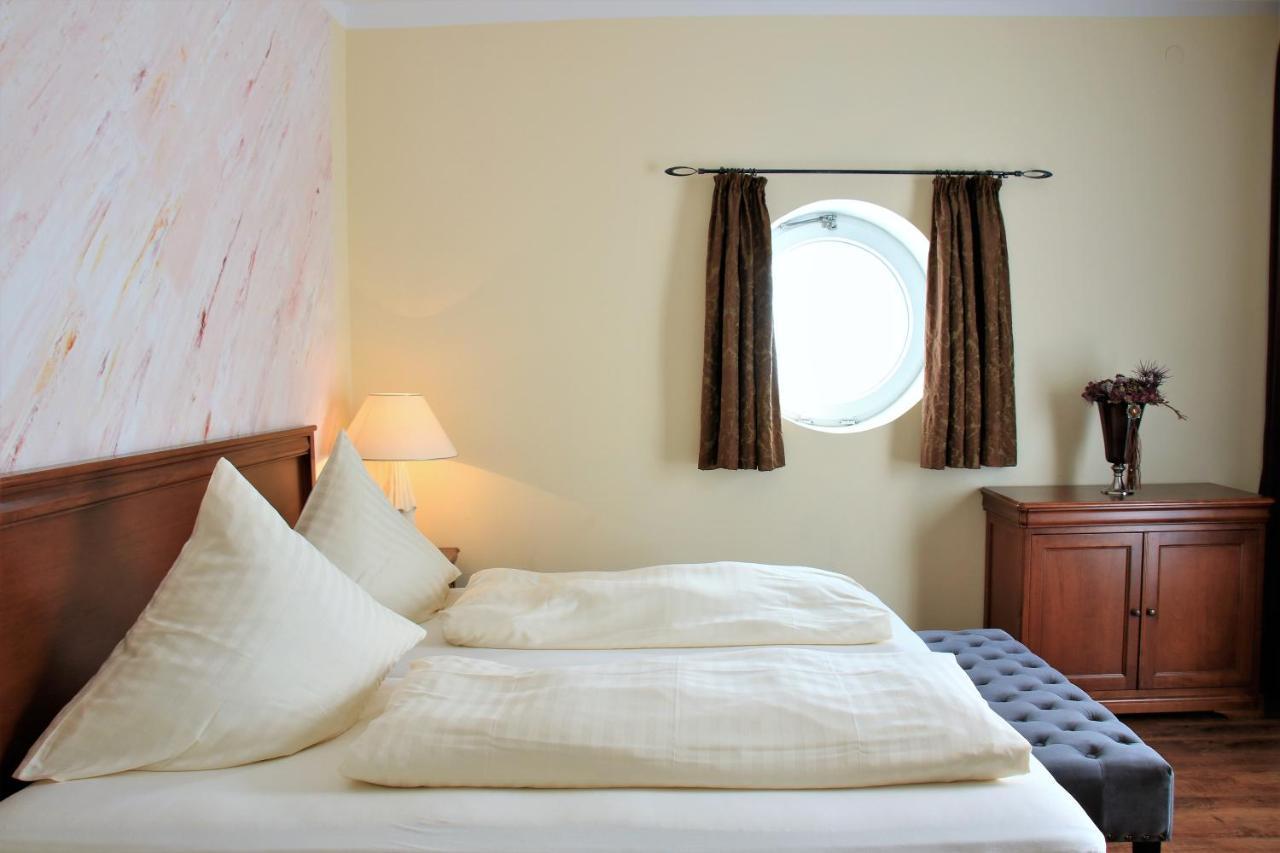 Aparthotel Scheuer ヒュルト エクステリア 写真